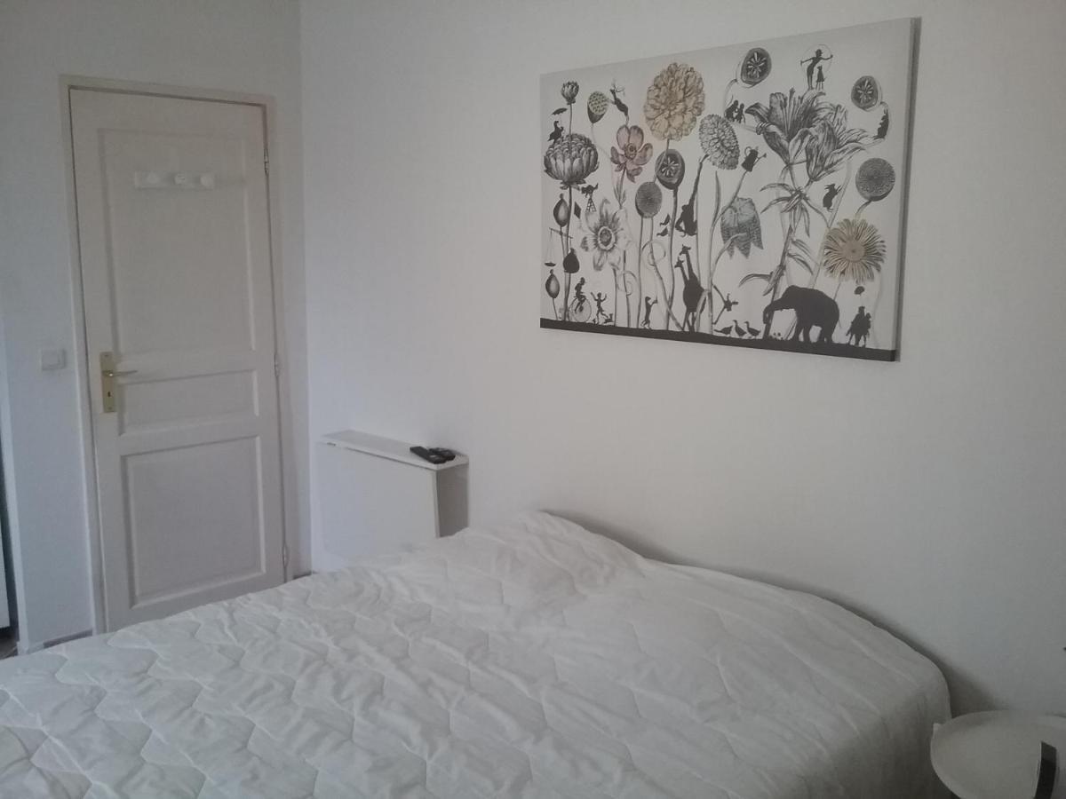 Une Chambre En Ville L'Isle-sur-la-Sorgue Exterior photo