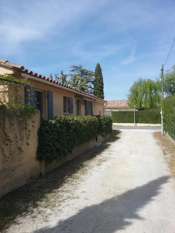 Une Chambre En Ville L'Isle-sur-la-Sorgue Exterior photo